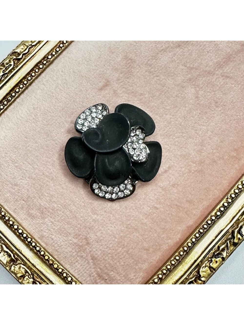 Black Matte Flower Scarf Clip With Crystal Accents Vintage Style - Picture 1 of 10